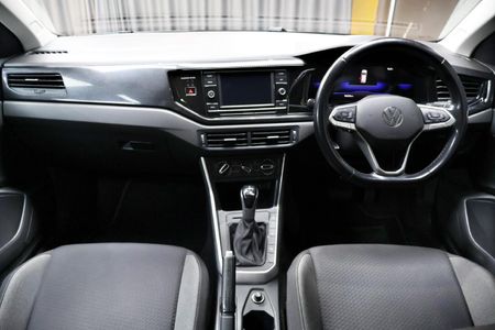 2022-Volkswagen-Polo-10-TSI-Life-Auto-DSG_9