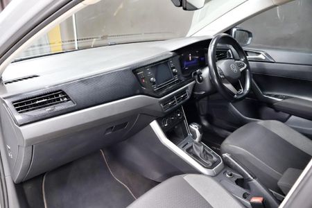 2022-Volkswagen-Polo-10-TSI-Life-Auto-DSG_12