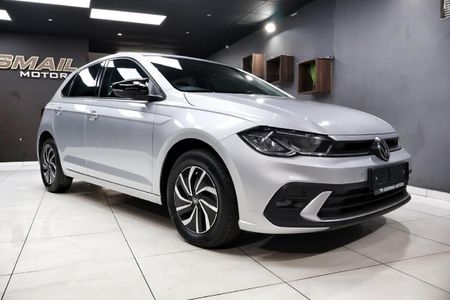 2022-Volkswagen-Polo-10-TSI-Life-Auto-DSG_1