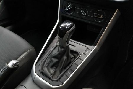 2022-Volkswagen-Polo-10-TSI-Life-Auto-DSG_19