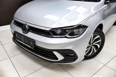 2022-Volkswagen-Polo-10-TSI-Life-Auto-DSG_26