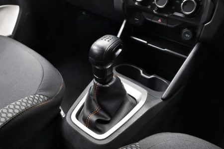 2026-Citroen-C3-12-Max-61kW_16