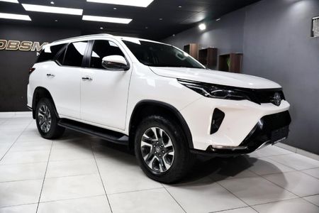 2022-Toyota-Fortuner-24-GD-6-4x4-Auto_1