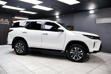 2022-Toyota-Fortuner-24-GD-6-4x4-Auto_24