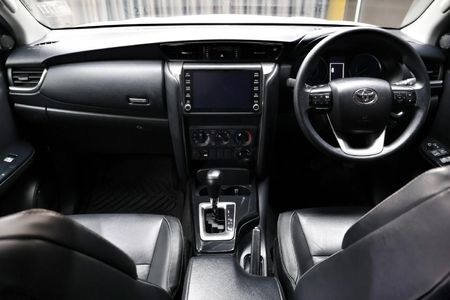 2022-Toyota-Fortuner-24-GD-6-4x4-Auto_7