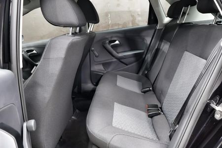 2026-Volkswagen-Polo-Vivo-14-Life_17