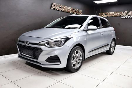 2020-Hyundai-i20-12-Fluid_0