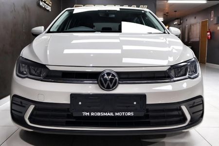 2026-Volkswagen-Polo-10-TSI_26