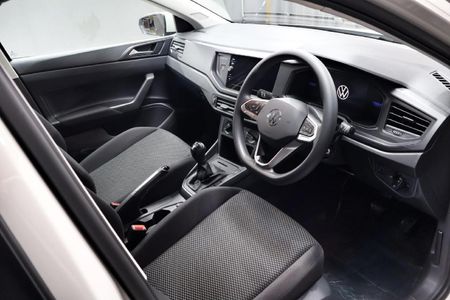 2026-Volkswagen-Polo-10-TSI_6