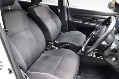 2026-Suzuki-Ertiga-15-GA_12