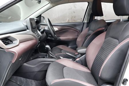 2026-Toyota-Starlet-Cross-15XR-Auto_11