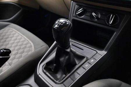 2024-Volkswagen-Polo-Classic-16-Life_13