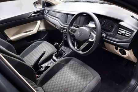 2024-Volkswagen-Polo-Classic-16-Life_7
