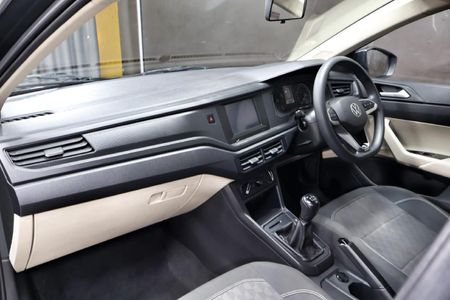 2024-Volkswagen-Polo-Classic-16-Life_8