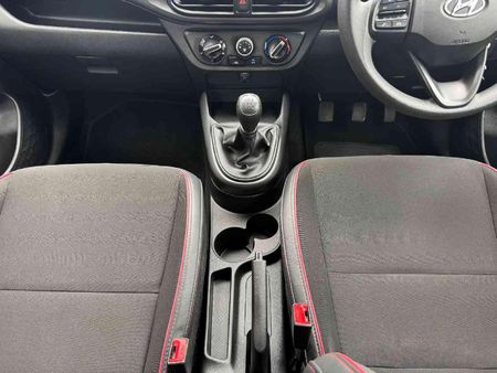 2023-Hyundai-Grand-i10-10-Motion_12