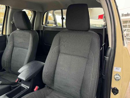 2022-Toyota-Hilux-24-GD-6-Raised-Body-Raider-Auto-Extended-Cab_9