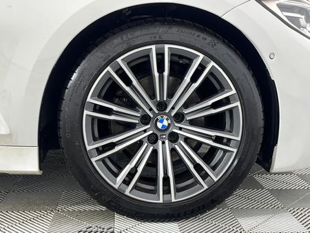 2020-BMW-3-Series-320i-M-Sport-Launch-Edition_4