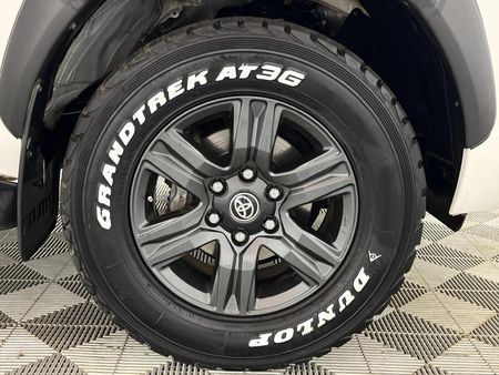 2021-Toyota-Hilux-24-GD-6-Raised-Body-Raider-Double-Cab_4