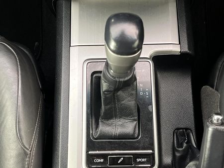 2017-Toyota-Land-Cruiser-Prado-30-D-VX-L-Auto_9