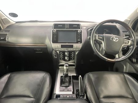 2017-Toyota-Land-Cruiser-Prado-30-D-VX-L-Auto_1