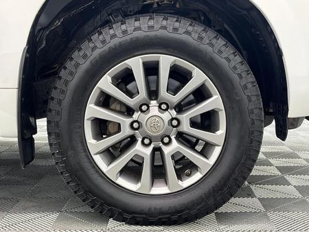 2017-Toyota-Land-Cruiser-Prado-30-D-VX-L-Auto_4