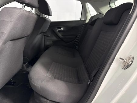 2019-Volkswagen-Polo-Vivo-14-Trendline-5-dr_3