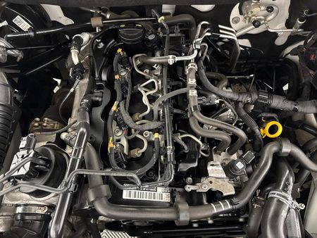2018-Volkswagen-Amarok-20-BiTDI-Highline-132kW-Auto-Double-Cab_11