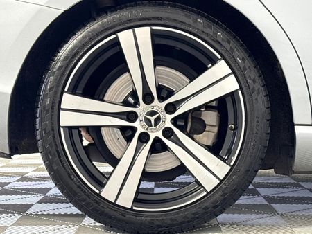 2022-Mercedes-Benz-C-Class-C-200-Auto_7