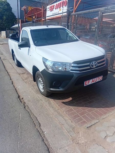 2020-Toyota-Hilux-24-GD-6-SR-Single-Cab_4