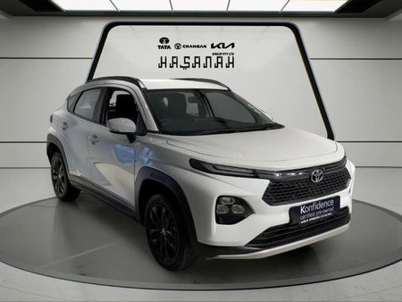 2025-Toyota-Starlet-Cross-15XS-Auto_0