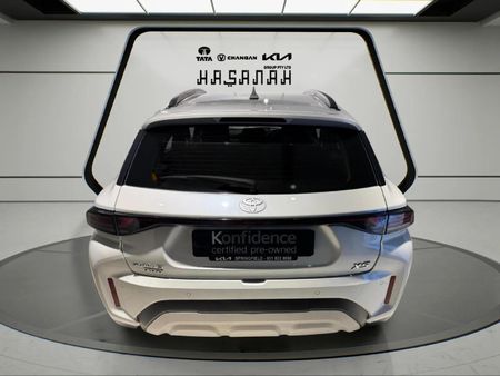 2025-Toyota-Starlet-Cross-15XS-Auto_4
