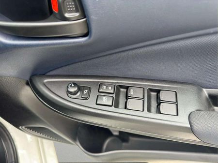 2025-Toyota-Starlet-15-XS-Auto_10