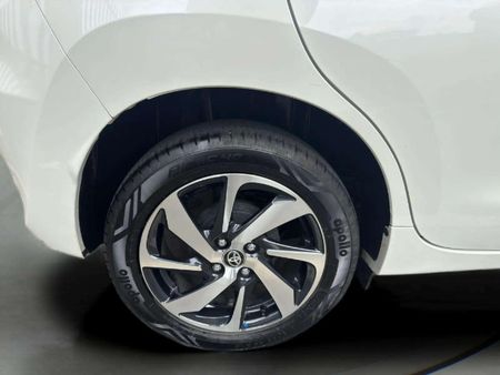 2025-Toyota-Starlet-15-XS-Auto_13