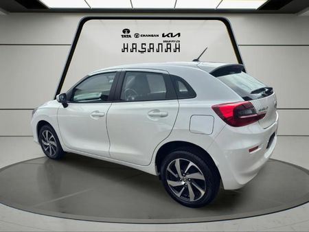 2025-Toyota-Starlet-15-XS-Auto_3