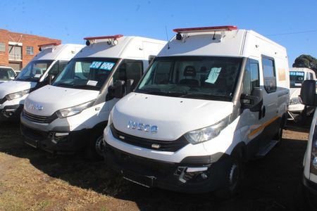 2020-Iveco-Daily-Ambulance_1