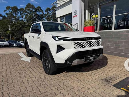 2026-Toyota-Hilux-24-GD-6-Raider-4x4-Auto-Double-Cab_0