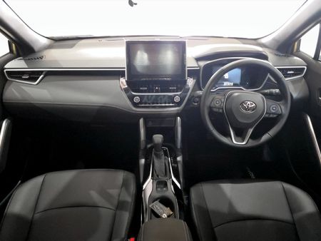 2026-Toyota-Corolla-Cross-18-XS-Hybrid_5