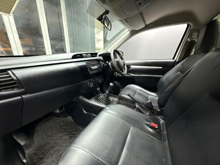 2021-Toyota-Hilux-24-GD-Single-Cab_7