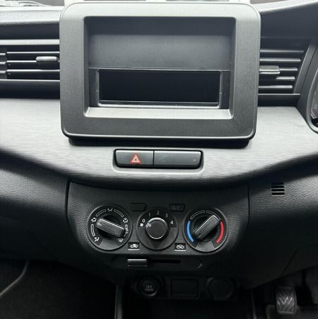 2026-Suzuki-Ertiga-15-GA_12