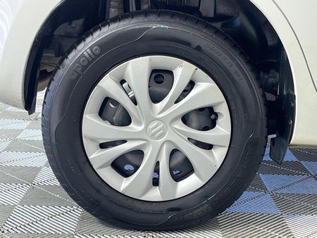 2022-Suzuki-Swift-12-GL_6