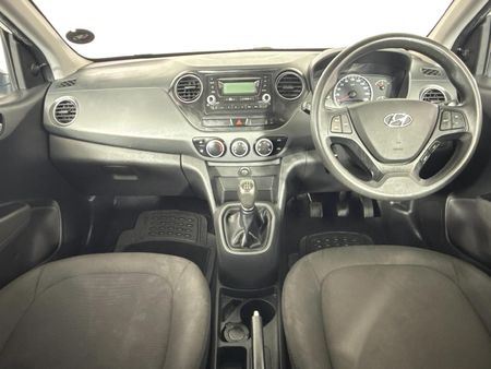2017-Hyundai-Grand-i10-125-Motion_1