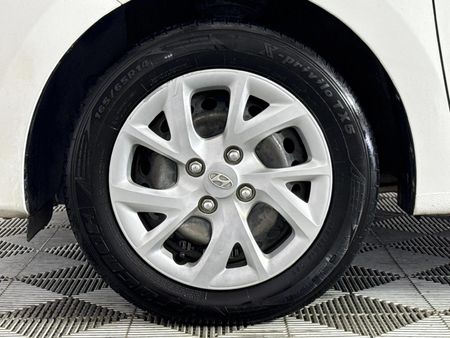 2017-Hyundai-Grand-i10-125-Motion_4