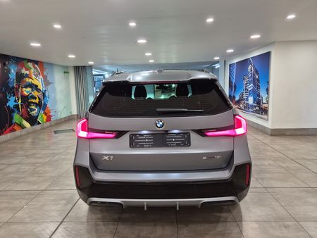 2025-BMW-X1-sDrive18i-M-Sport_7