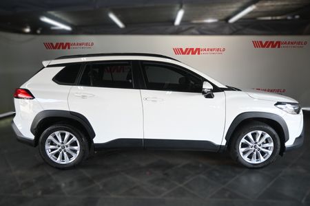 2022-Toyota-Corolla-Cross-18-XS_2