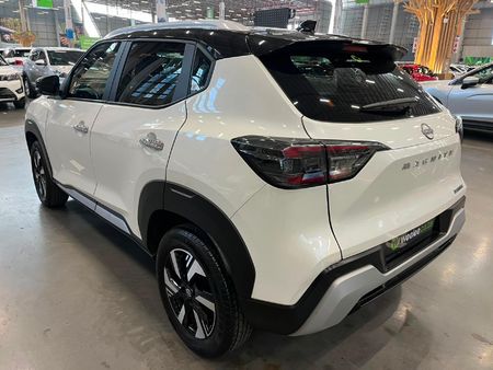 2025-Nissan-Magnite-10-Acenta-AMT_4