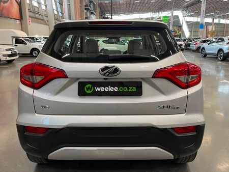 2019-Mahindra-XUV-300-12T-W8_3