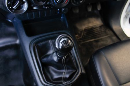 2023-Toyota-Hilux-24-GD-6-SR-4x4-Single-Cab_19
