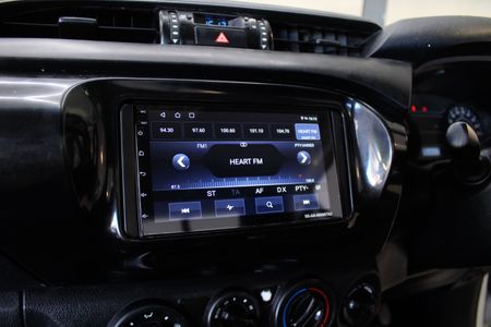 2023-Toyota-Hilux-24-GD-6-SR-4x4-Single-Cab_25