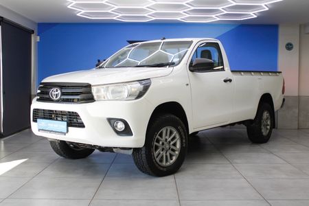 2023-Toyota-Hilux-24-GD-6-SR-4x4-Single-Cab_2