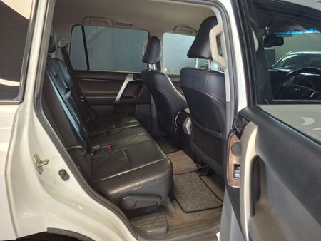 2010-Toyota-Land-Cruiser-Prado-40-V6-VX-Auto_10